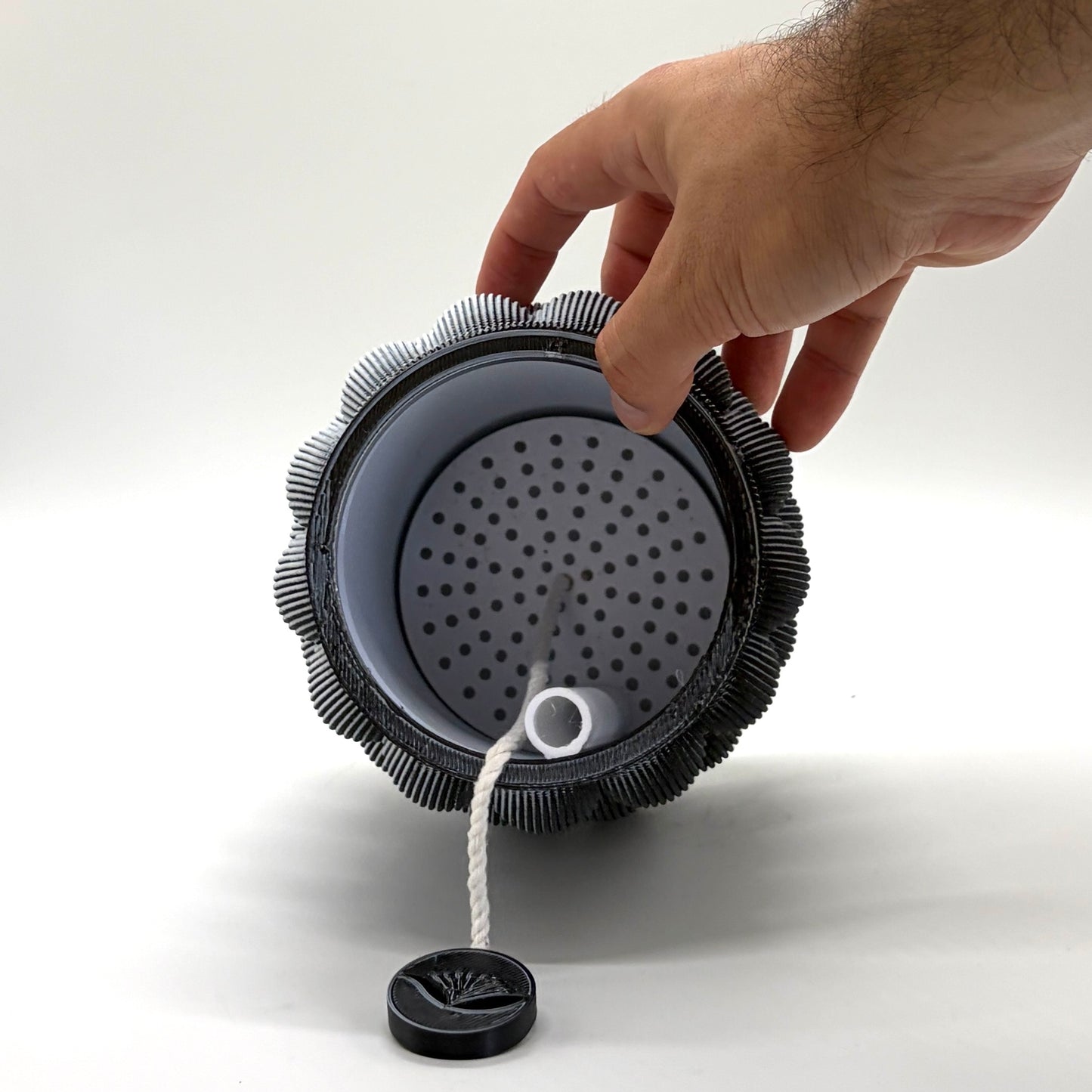 Pexeke Self-Watering Vase Black & White Medium