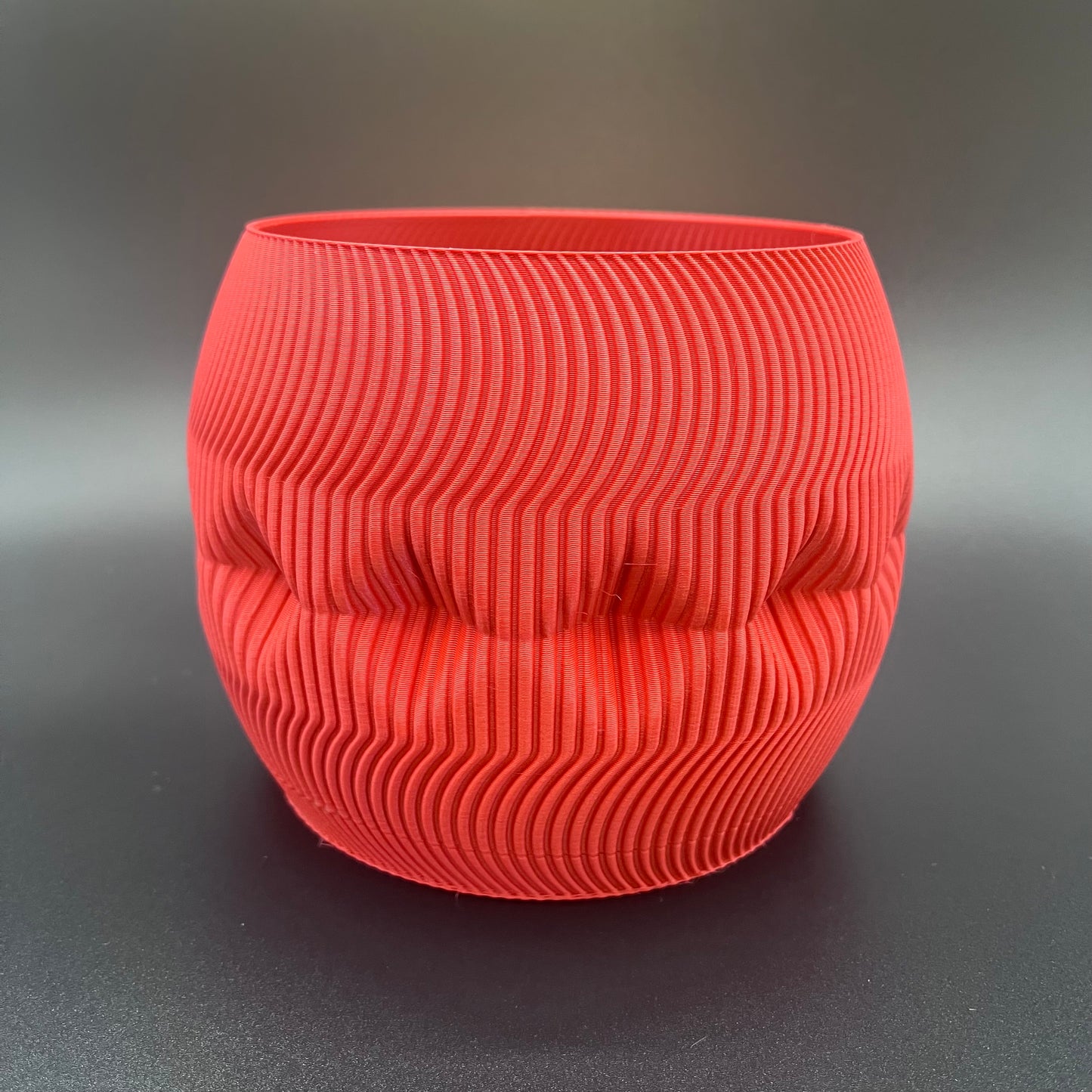 Yawe Vase Silk Red Medium